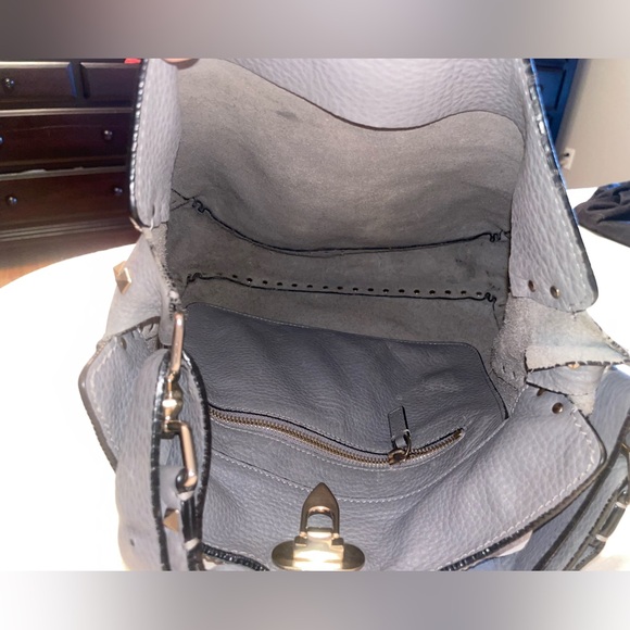 Valentino adjustable leather crossbody Preloved - Picture 5 of 8